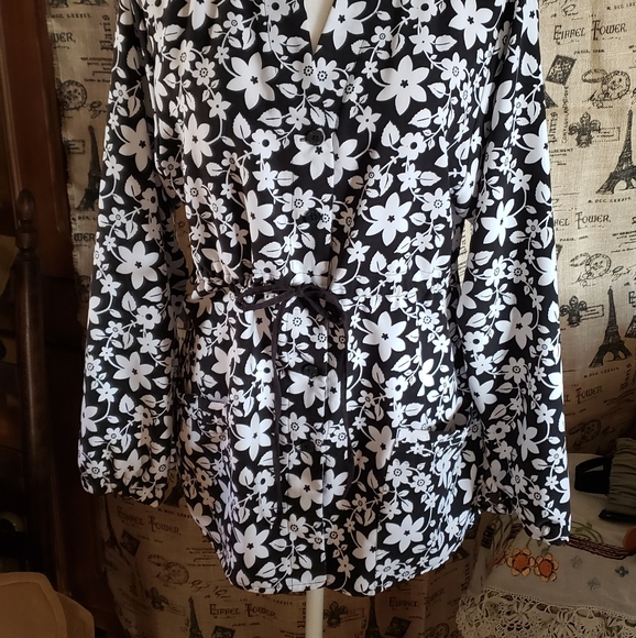 Dickies | Scrub Jacket - Picture 2 of 10